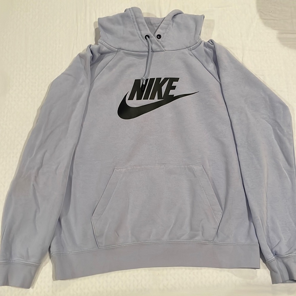 Nike Women’s hoodie size M
